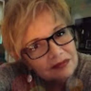 Meet your Posher, Linda